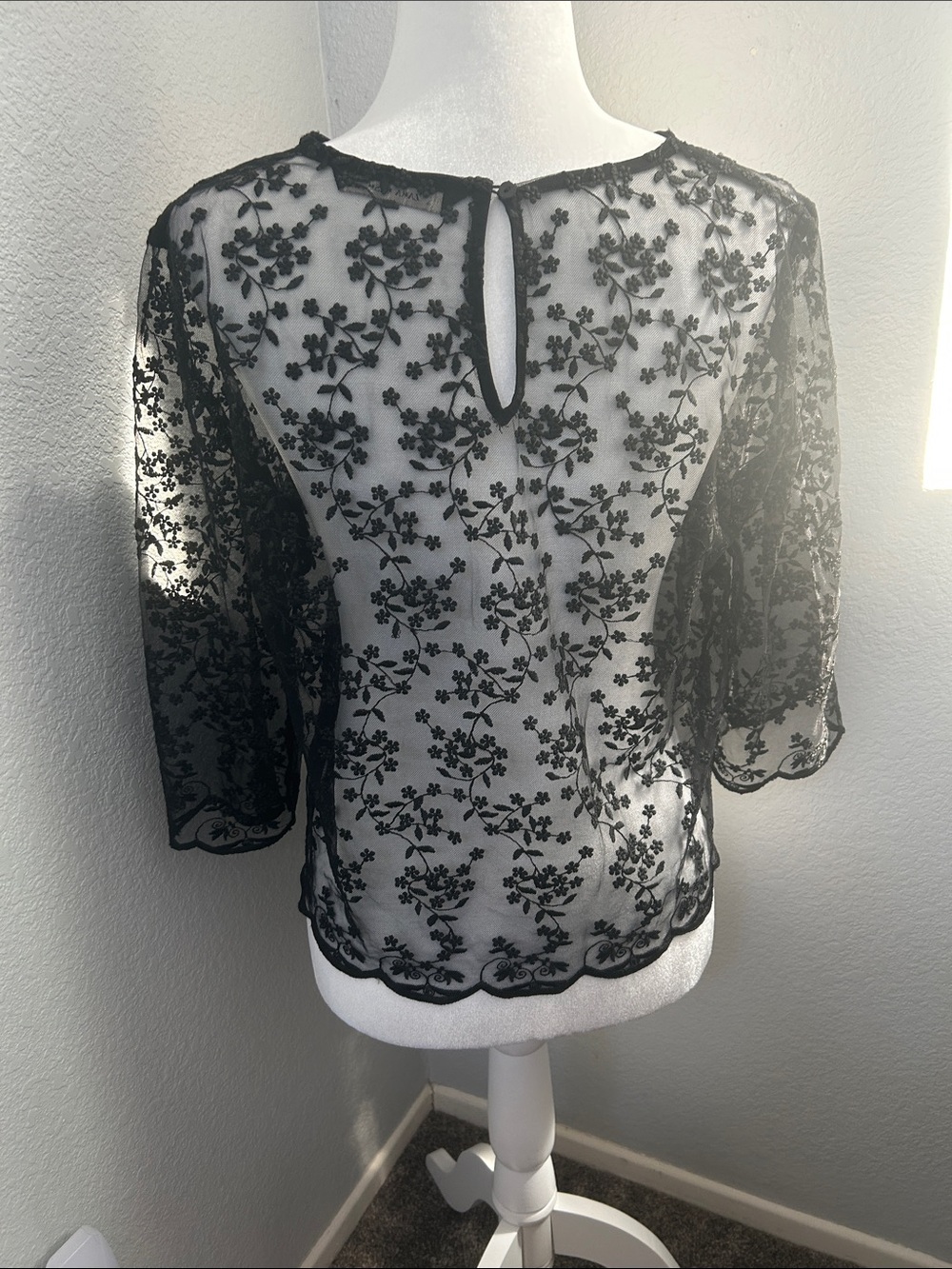 Zara Black Floral Embroidered Sheer Blouse - Picture 4 of 4